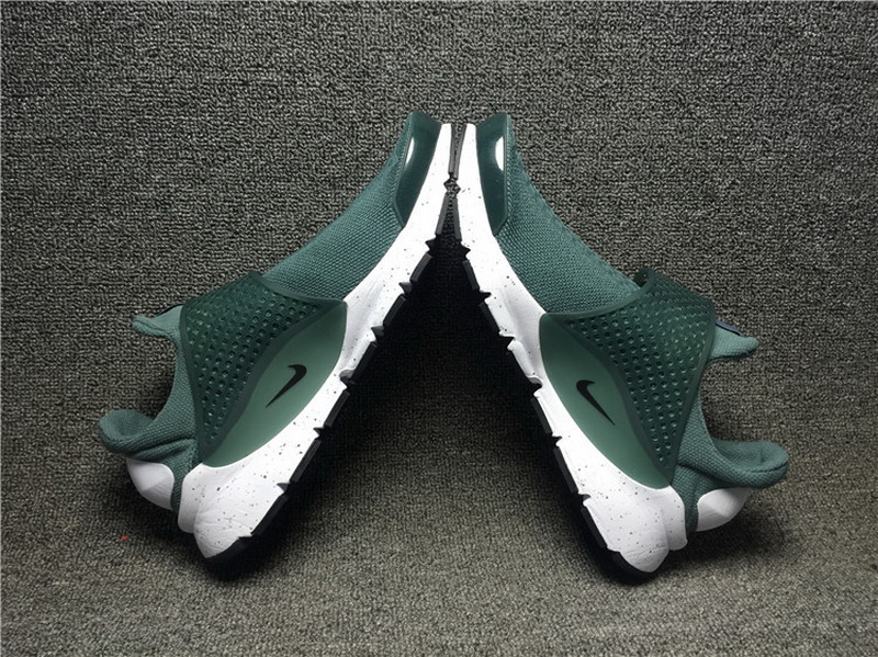 Super Max Perfect Nike Sock Dart  Shoes (98%Authentic)--007